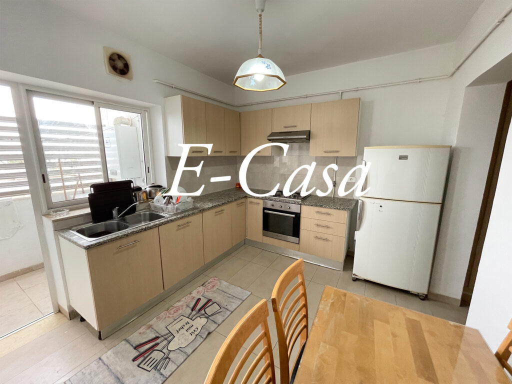 5832F937-8403-4D7B-917D-31F7BF61C04D